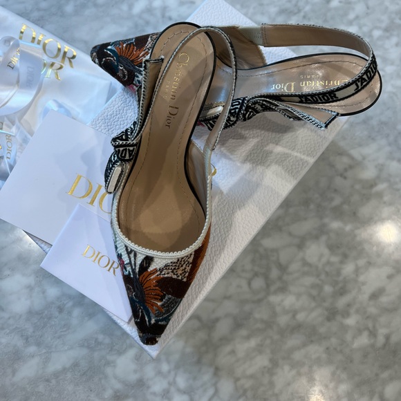 DIOR J’ADIOR Jardin d’Hiver Pump - Picture 7 of 14